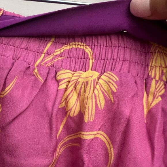 Smiley X Unique Vintage Pink Daisy Ruffle Shorts - Picture 8 of 11